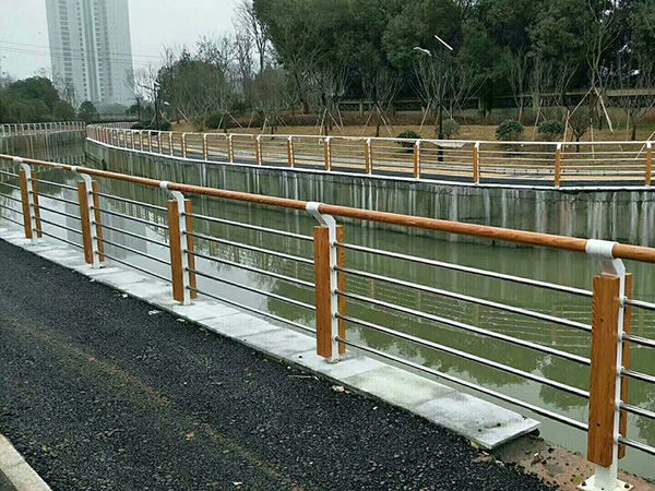 河道不锈钢安全防护栏